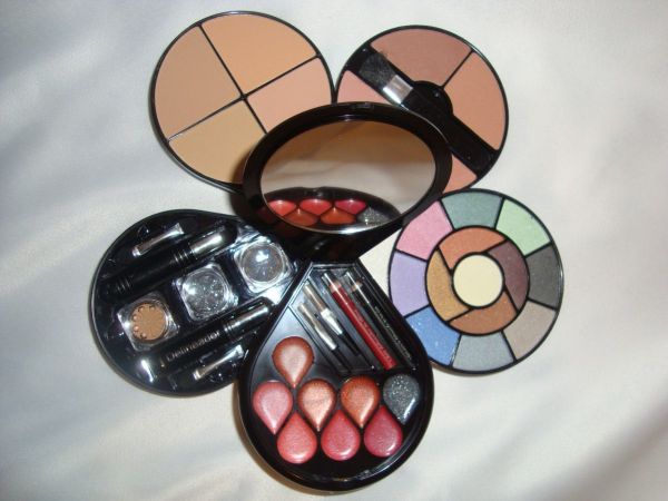 KIT MAQUIAGEM JASMYNE V804